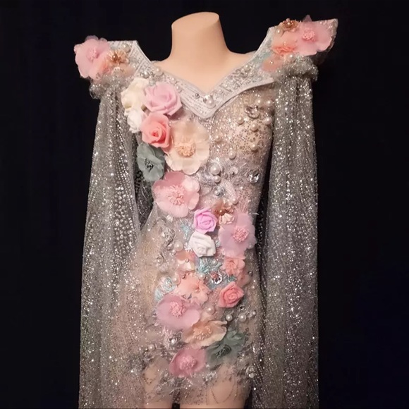 Dresses & Skirts - Shiny birthday dress